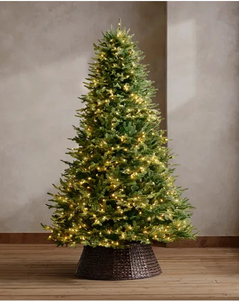 Winter Green™ Signature Christmas Tree