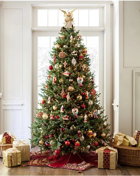 Winter Green™ Signature Christmas Tree