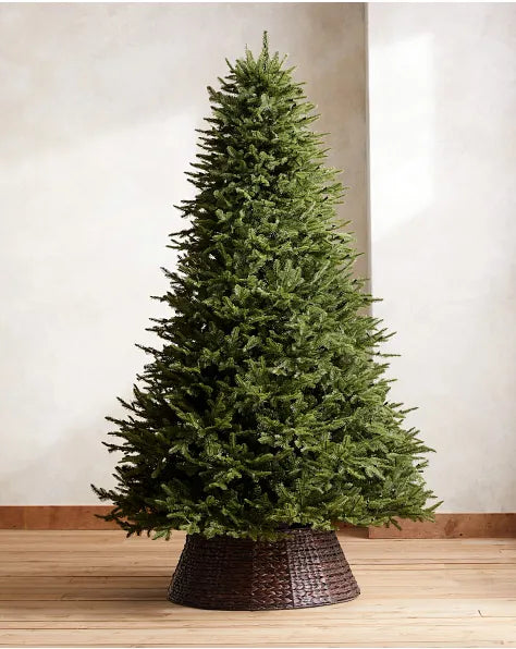 Winter Green™ Signature Christmas Tree